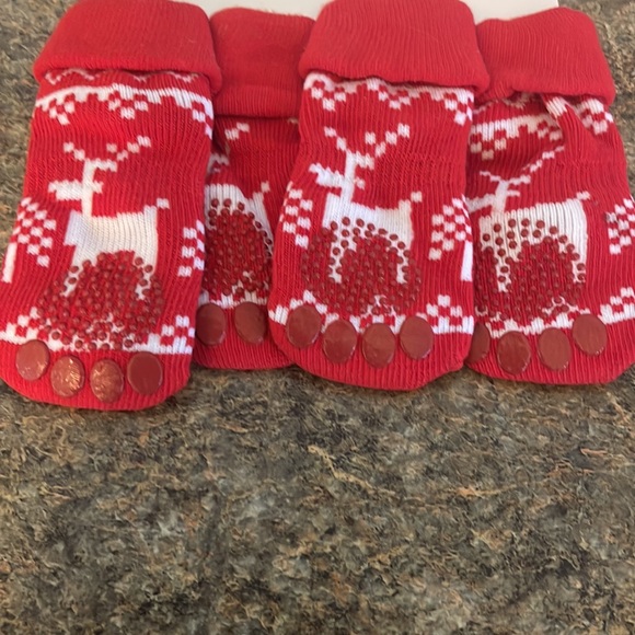 NWT GRIP Socks for Dogs Red and White L - Picture 2 of 7